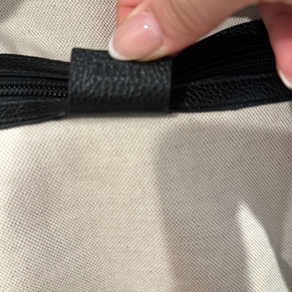 Gucci Calfskin Logo Day Backpack - Picture 6 of 6